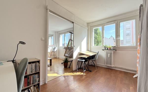 Appartement à vendre    3 pièces • 55,21 m2 Vanves