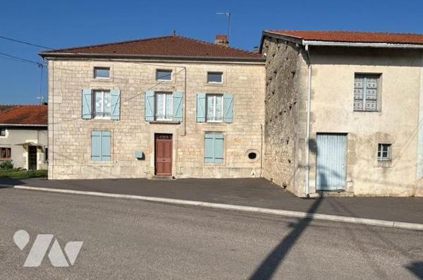 THIERVILLE SUR MEUSE - Maison de maître à rénover avec terrain à bâtir et dépendances