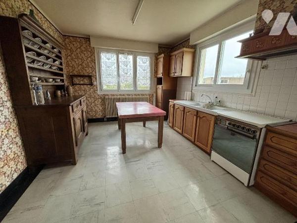 Exclusivité Trente-Cinq Notaires - LOUDEAC Centre - Impasse des Tisserands

Emplacement privi...