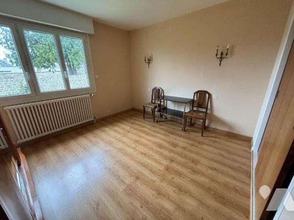 Exclusivité Trente-Cinq Notaires - LOUDEAC Centre - Impasse des Tisserands

Emplacement privi...