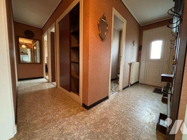 Exclusivité Trente-Cinq Notaires - LOUDEAC Centre - Impasse des Tisserands

Emplacement privi...