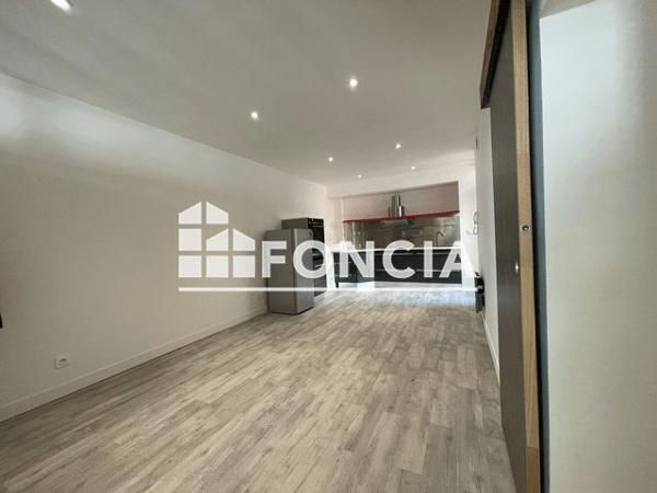 Location Appartement 3 pièces 42 m² - 2 RUE DES QUATRES ROUES Poitiers 86000