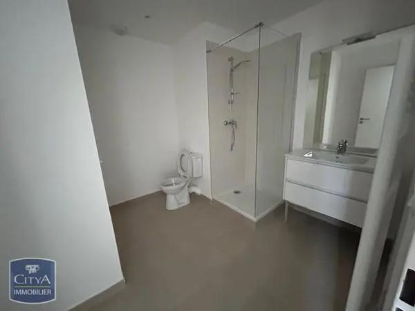 Appartement à louer 2 pièces 52.9m²