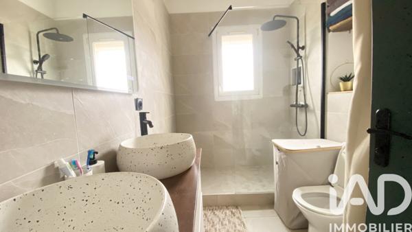 Appartement à vendre 4 pièces 74 m² Nîmes