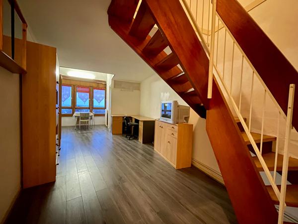 Appartement duplex meublé 2 pièce(s) 42.11 m2 - résidence la pléiade - Vandoeuvre Les Nancy