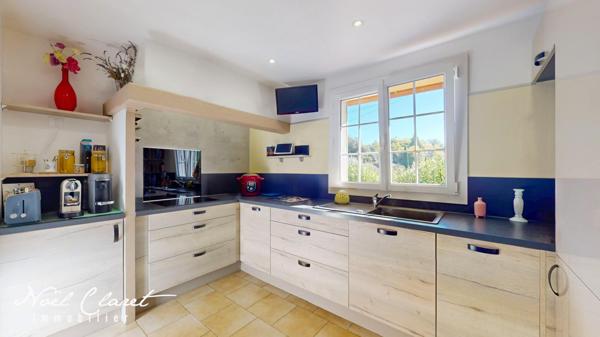 FLAYOSC – Villa de plain-pied 130 m² – Calme, commodités à pied