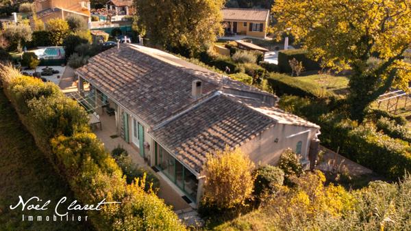 FLAYOSC – Villa de plain-pied 130 m² – Calme, commodités à pied