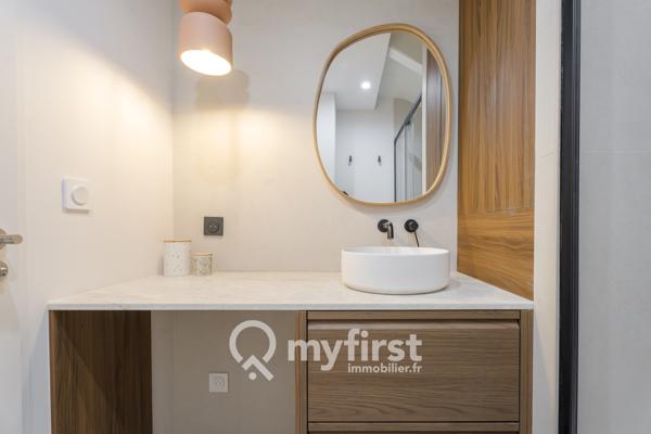 Toulon (83000) Dernier étage au Mourillon : un écrin de charme prêt à vivre, entre marché et plages