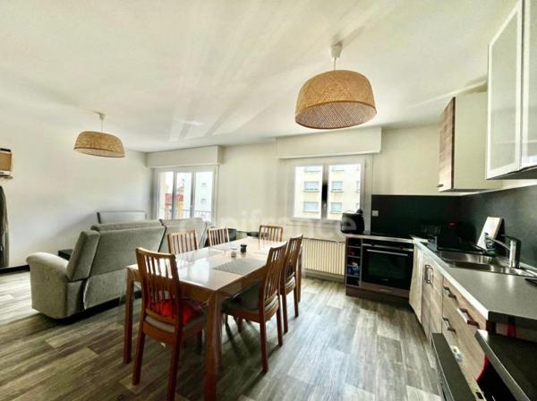 A ROANNE Appartement 70 m2, 2 CHAMBRES - 2ème étage avec ascenseur, GARAGE