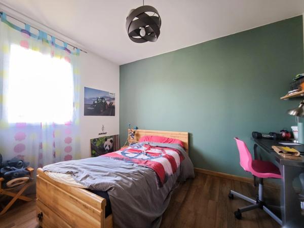 PAVILLON DE PLAIN-PIED SAINT MACAIRE EN MAUGES