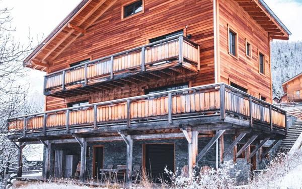 Maison à vendre    8 pièces •  Allos