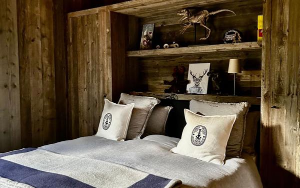 Maison à vendre    8 pièces •  Allos