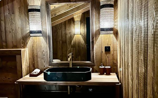 Maison à vendre    8 pièces •  Allos