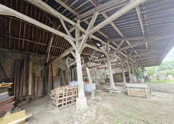 Bâtiment agricole avec permis accepté pour 5 logements