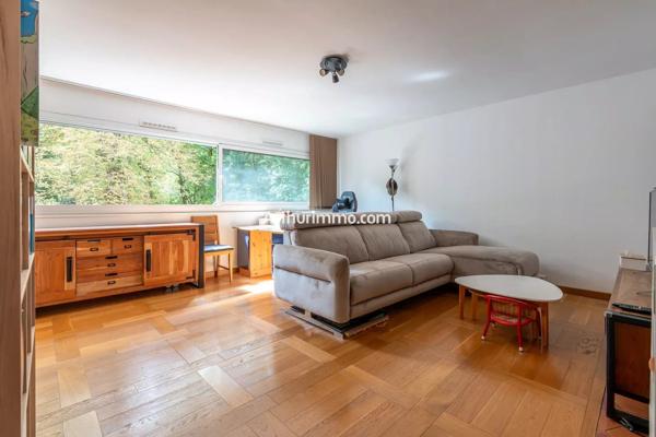 Vente                                                      Appartement
                        
                     4 pièces                                         à Sucy-en-Brie