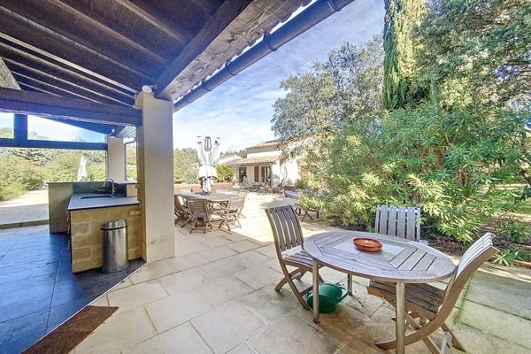 Vente Maison de luxe Uzès 6 Pièces 223 m²