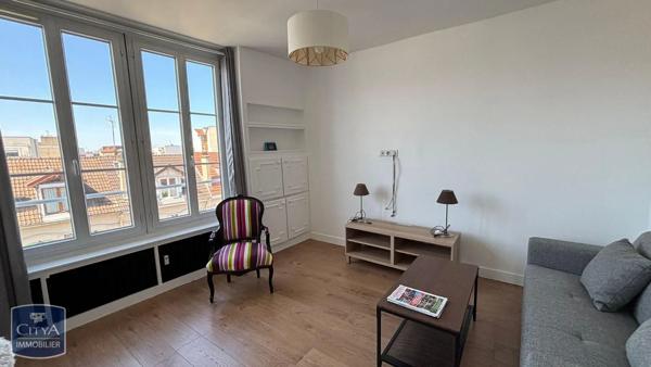 Appartement à louer 2 pièces 40.6m² Asnières-sur-Seine (92600)