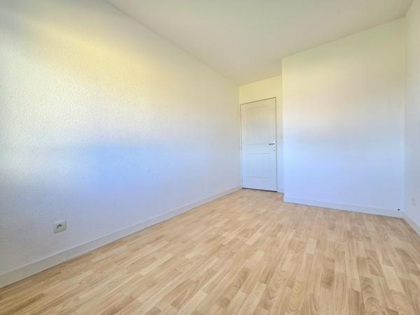 Appartement
         3 pièces
        - 57 m² Exclusivité 139 500 € *