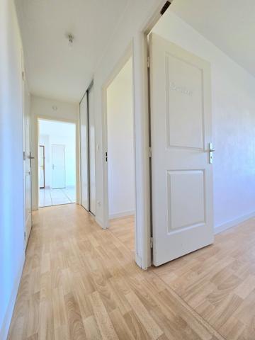 Appartement
         3 pièces
        - 57 m² Exclusivité 139 500 € *