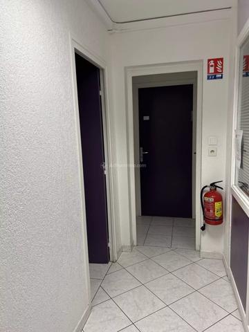 Location Bureau 1 pièces 11 m2 à Villeurbanne