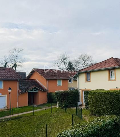 Jolie maison mitoyenne au cœur d’une résidence calme et sécurisée