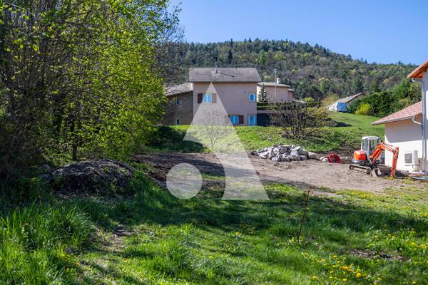 Terrain 1090 m2