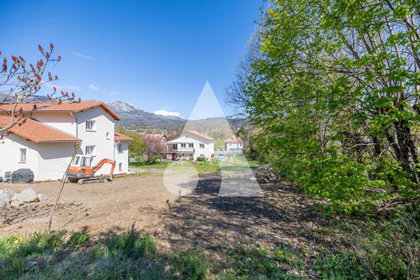 Terrain 1090 m2