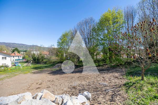 Terrain 1090 m2