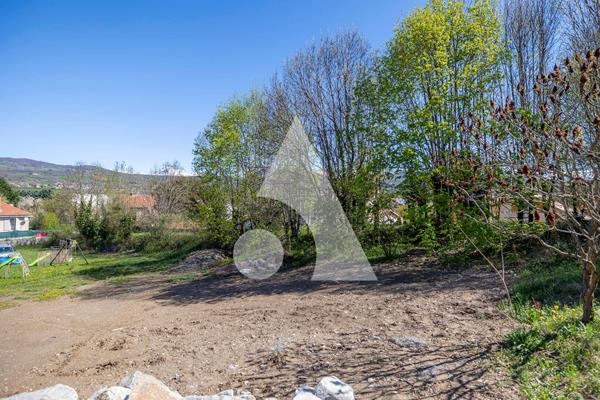 Terrain 1090 m2
