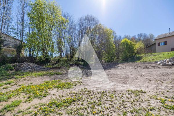 Terrain 1090 m2