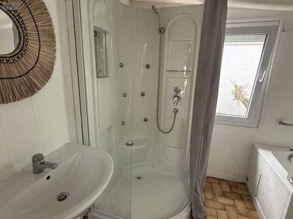 Maison à vendre à Pléneuf-Val-André dans les Côtes-d'Armor (22370), ref : 025/2575   
Val André - proche plage