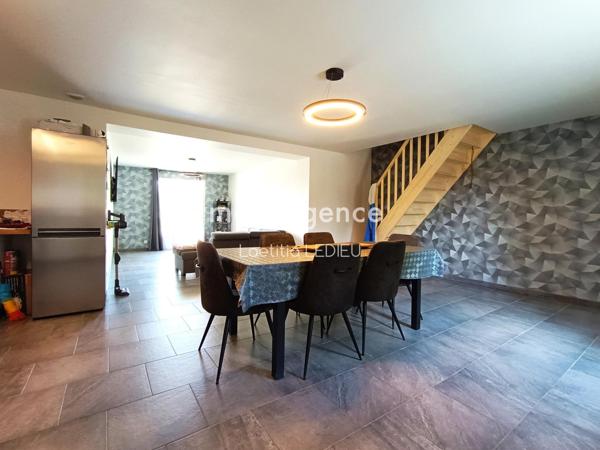 Maison à Oisemont, 80140 - 4 pièces 94m²
