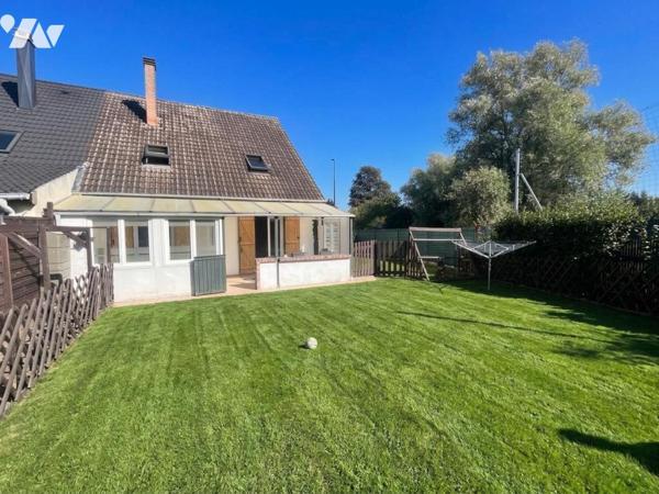 Maison de lotissement avec sous-sol