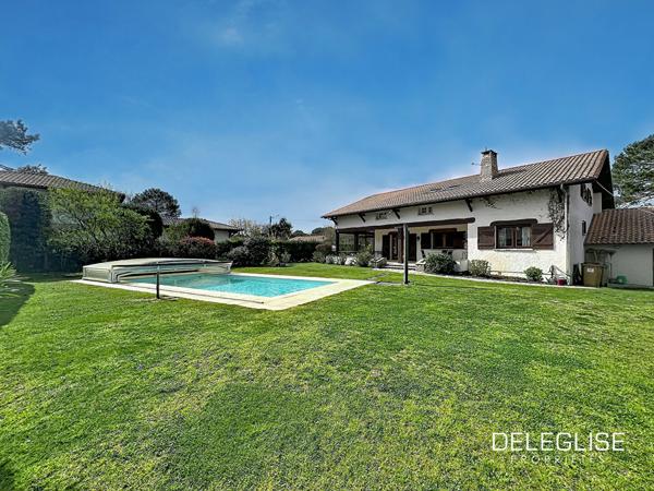 Ref. 3206 : Villa Basco-Landaise avec piscine à Vendre – Gujan Mestras