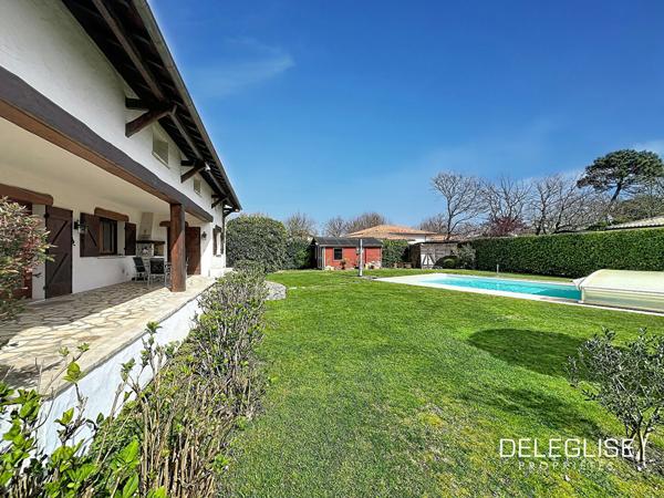 Ref. 3206 : Villa Basco-Landaise avec piscine à Vendre – Gujan Mestras