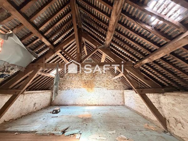 Maison à rénover 200m² avec dépendances - 4754m²