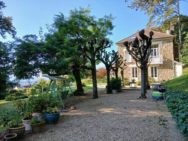 Maison avec vue imprenable 8 pièce(s) 196 m2