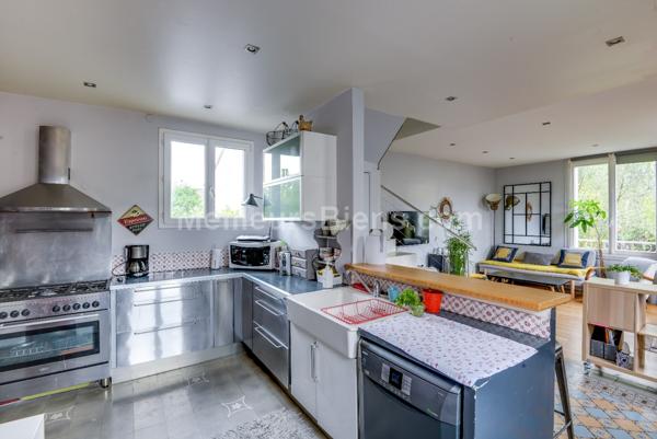 EXCLUSIVITE. Maison de charme en bon etat avec jardin et terrasse