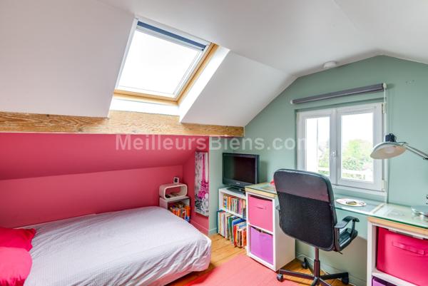 EXCLUSIVITE. Maison de charme en bon etat avec jardin et terrasse