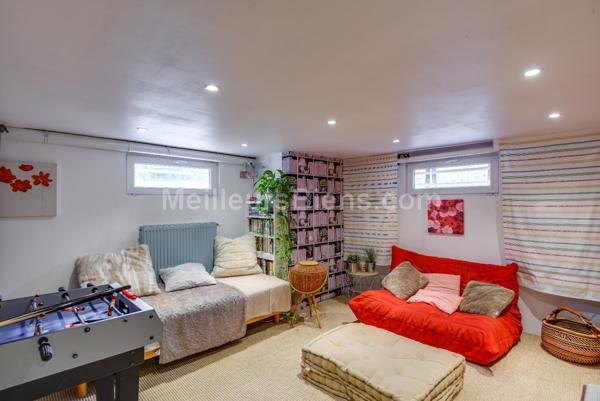 EXCLUSIVITE. Maison de charme en bon etat avec jardin et terrasse