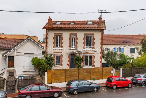EXCLUSIVITE. Maison de charme en bon etat avec jardin et terrasse