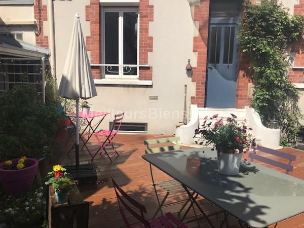 EXCLUSIVITE. Maison de charme en bon etat avec jardin et terrasse