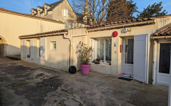 Maison à vendre    8 pièces •  Marennes