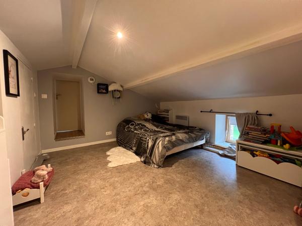 Magnifique Maison en Pierre de 126 m2