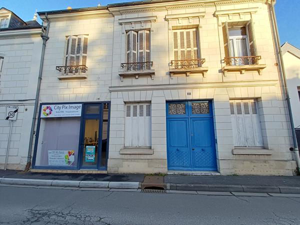 Local commercial Saint Avertin 50.68 m2