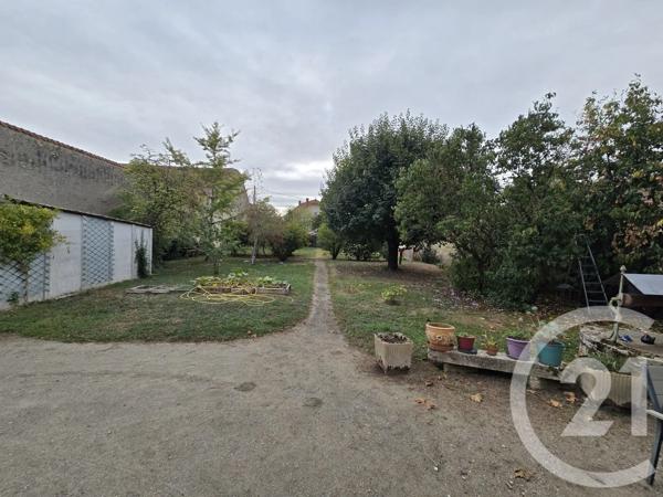 Maison à vendre  8 pièces - 166 m 2   SANCOINS  - 18
