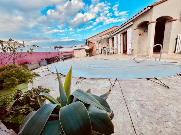 Villa T4 Plein pied, 3 faces 110 m2 et piscine