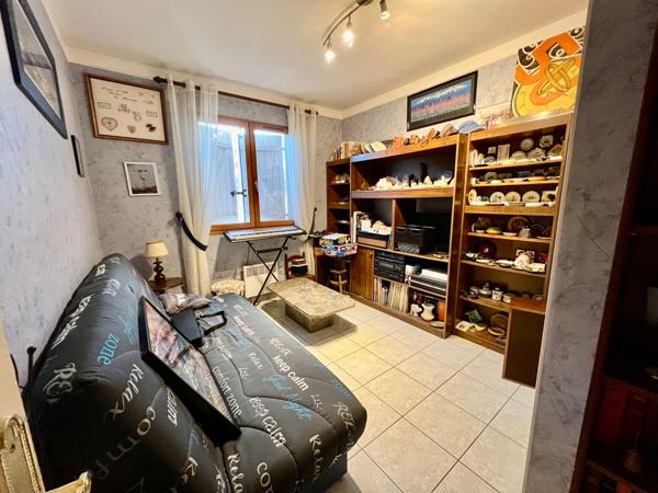 Villa T4 Plein pied, 3 faces 110 m2 et piscine