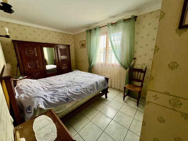 Villa T4 Plein pied, 3 faces 110 m2 et piscine