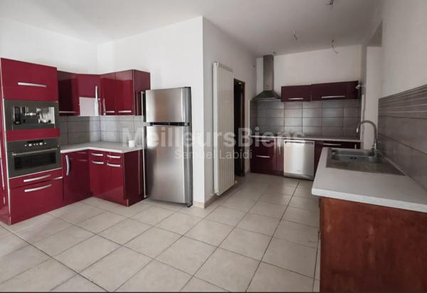 VILLA 220 M² S/TER 6645M²